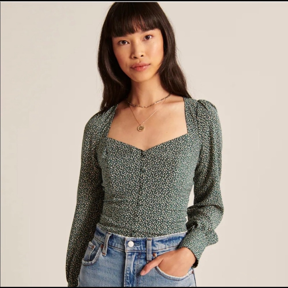Abercrombie&Fitch floral longsleeve